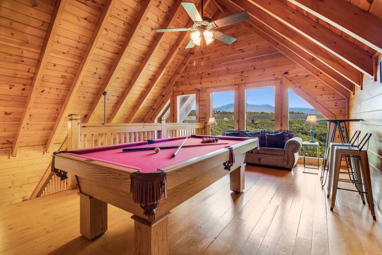 Bearhemain Rhapsody, a Private Cabin with Incredible Mountain Views, Near Dollywood! — photo 4