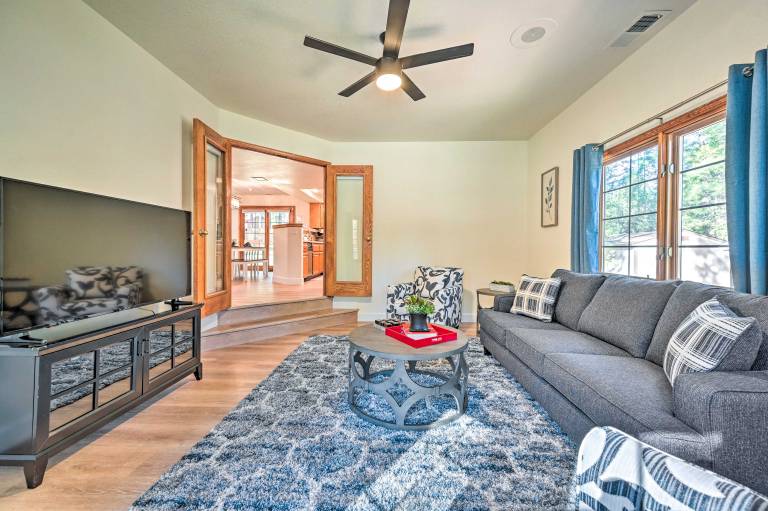 Spacious Flagstaff Home w/ Hot Tub & Grill! — photo 5