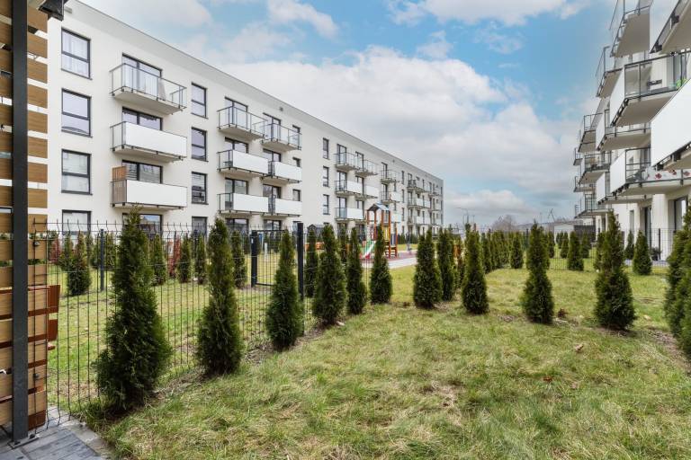 Child-friendly apartment with yard & fast internet | Dogs allowed — photo 3