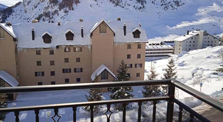 Apartment with 2 rooms for 6 persons — photo 3