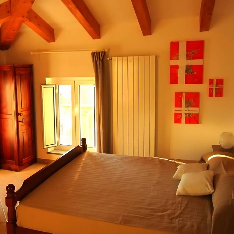 Charming dedicated room with garden, terrace & fast internet | Garden view | Suitable for remote work | Pets allowed — photo 3