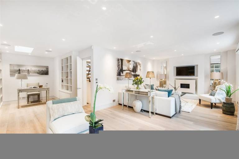 Ultra Luxury Pavilion Mews 4 Bed House