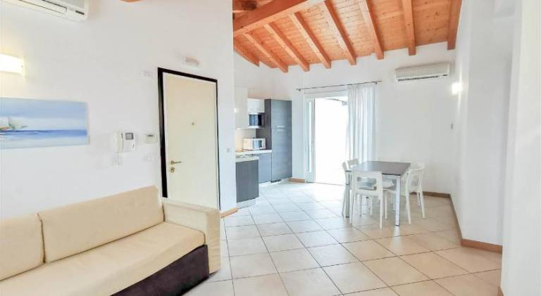 Rental apartment with patio & pool — photo 2