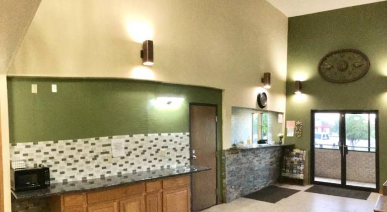 Rodeway Inn Moriarty — photo 2