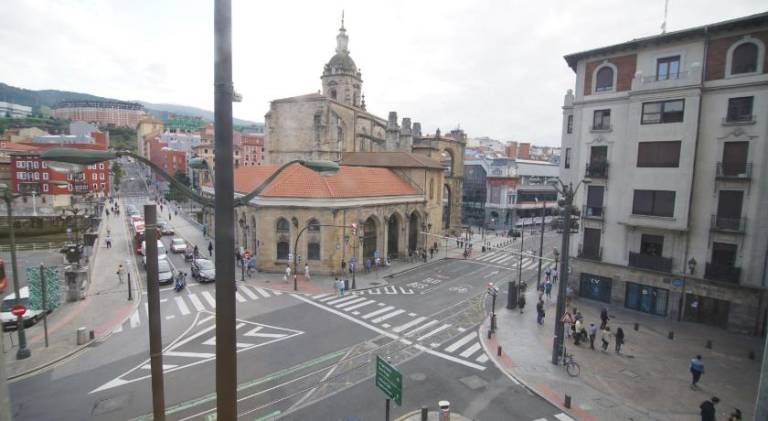 Apartment | Close to Mercado de la Ribera in Bilbao