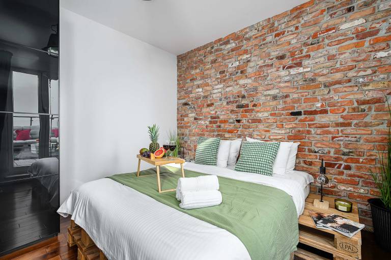 Children-friendly apartment with fast internet & patio | Pets are welcome in Warsaw