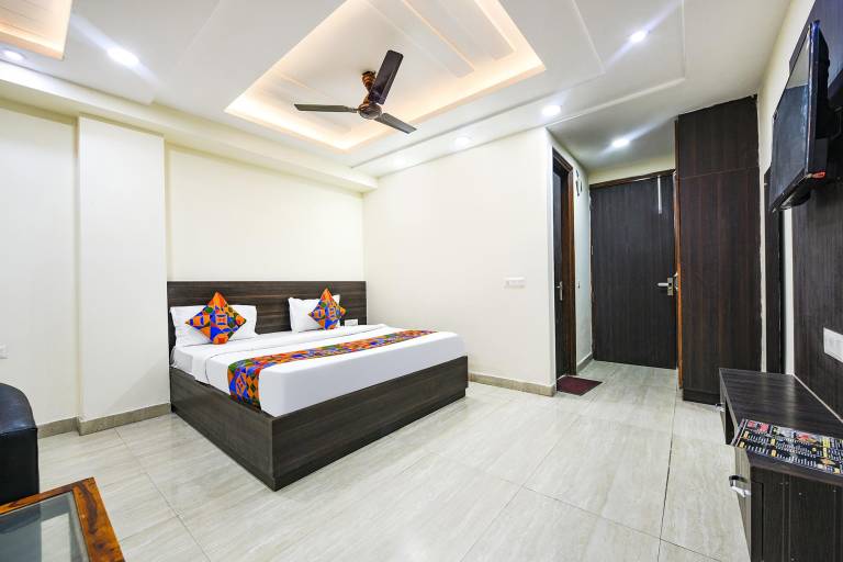 FabExpress Dwarka Residency