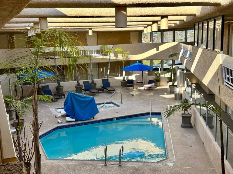 The Pacific Inn — photo 2