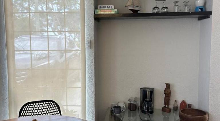 House | Pets allowed — photo 3