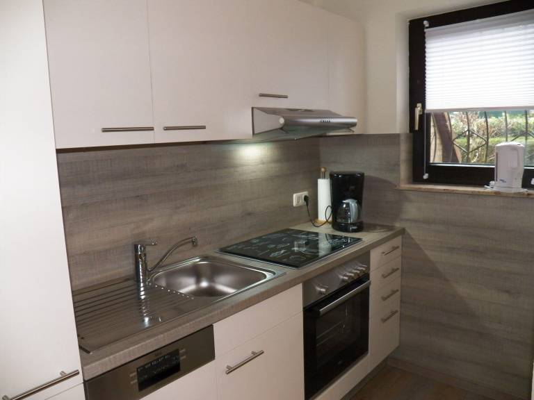 House with garden, barbeque & terrace | Garden view — photo 3