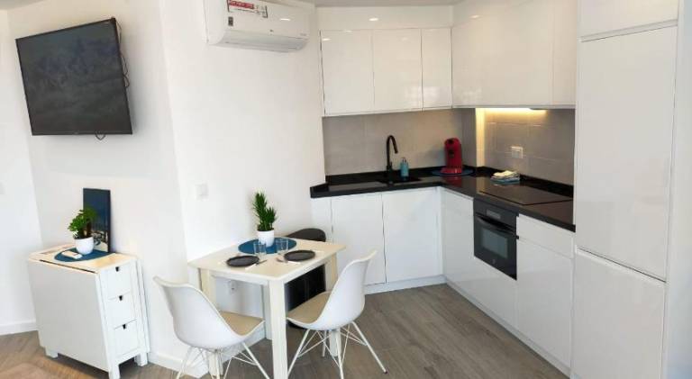 Fully equipped pleasant holiday apartment with private pool, patio & garden | Next to the beach | Good for workation | Pet-friendly — photo 4