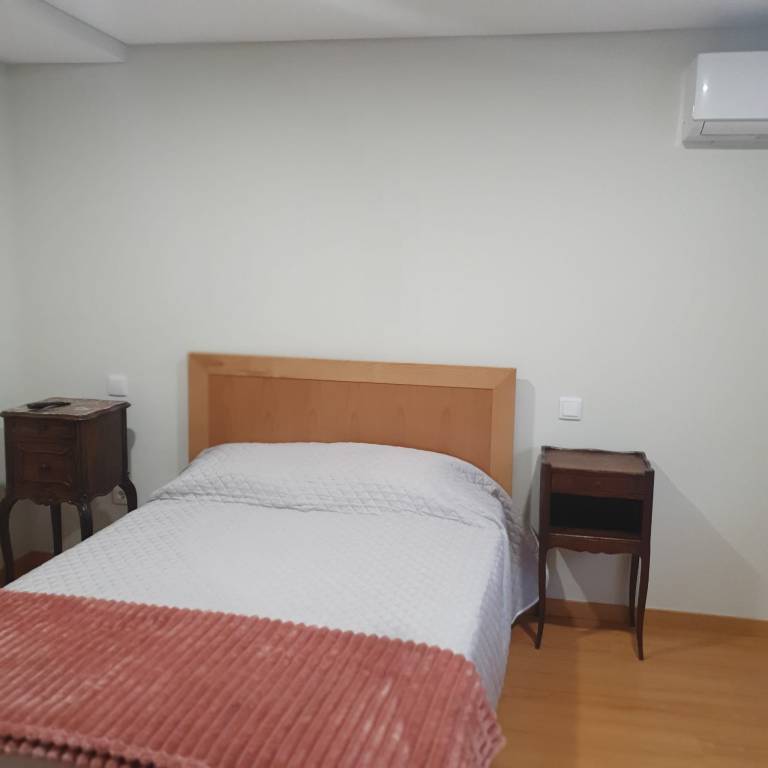 Room 'Quarto 2' with Mountain View, Wi-Fi and Air Conditioning — photo 2