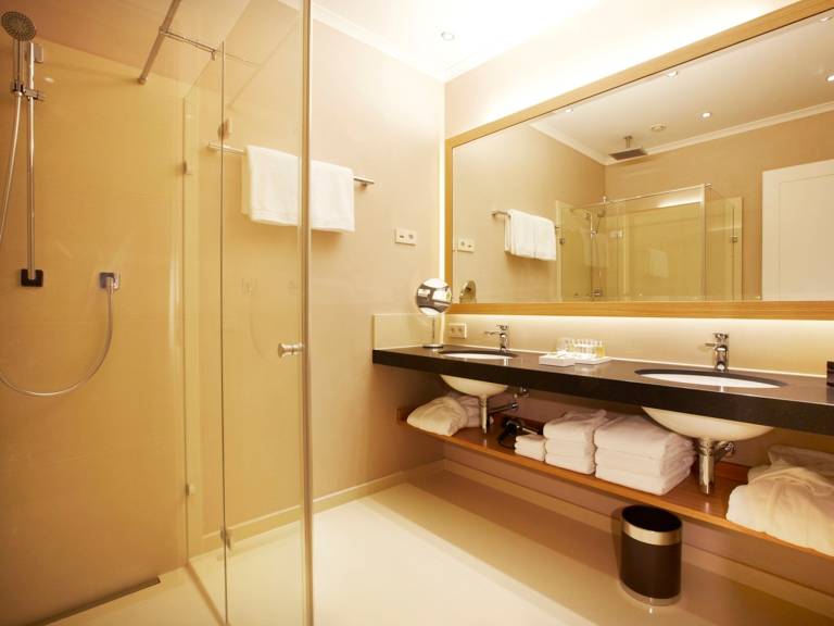 Romantik Hotel Das Lindner (DE Bad Aibling) - - 111 — photo 5