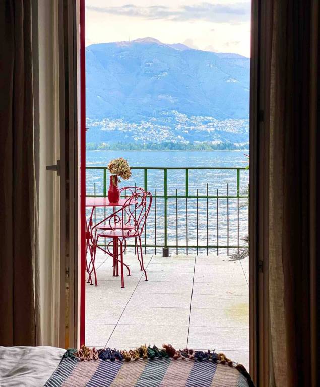 Apt 2 links Casa Giuseppe Gerra Gambarogno TI