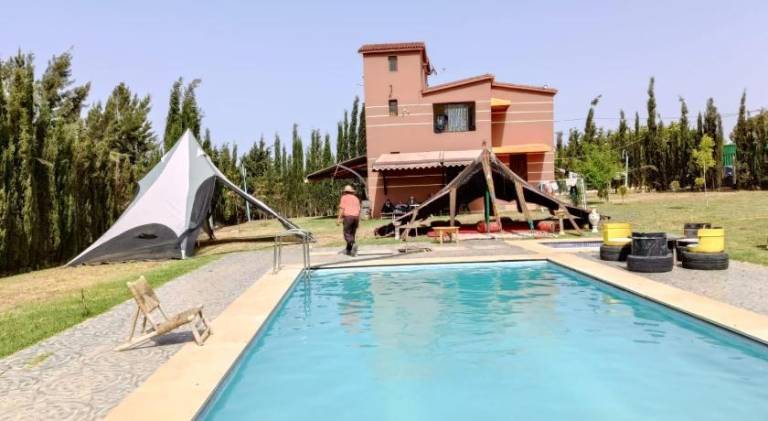House with pool | Pets are welcome — photo 4