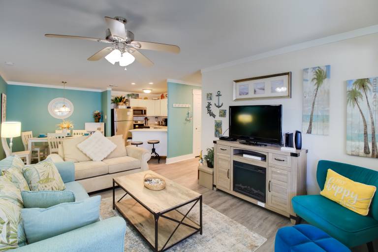 Beach & Heated Pool Access! Condo in Port Aransas in Corpus Christi, TX