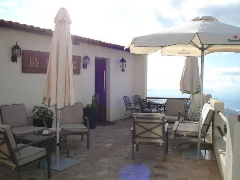 Rental apartment with barbeque, terrace & pool — photo 2