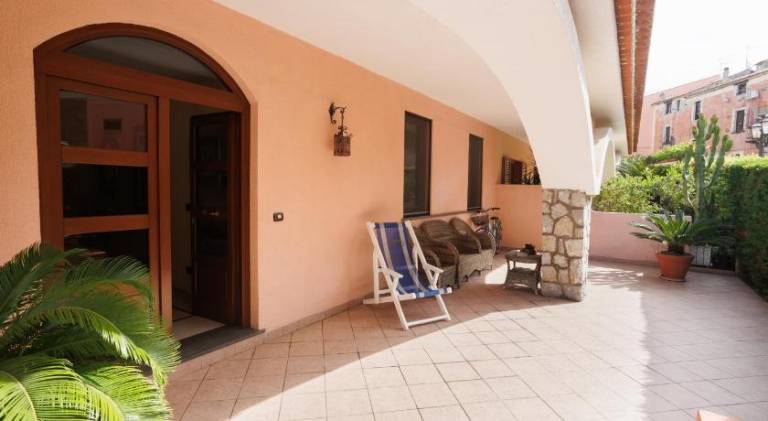 Rental apartment with 2 rooms for 4 persons — photo 3