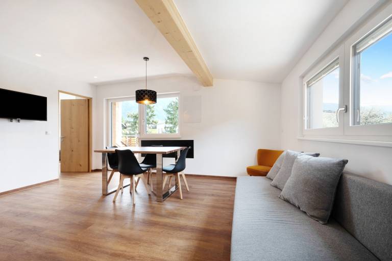 Holiday Apartment "Haus Mader 1" with Mountain View, Private Terrace & Wi-Fi — photo 5