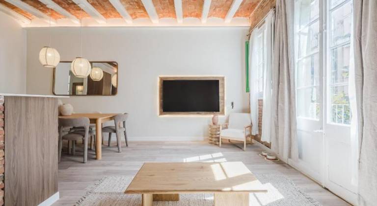 Apartment | Next to Casa Milà in Barcelona