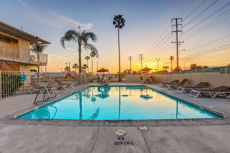 Motel 6 San Bernardino, CA - South — photo 2