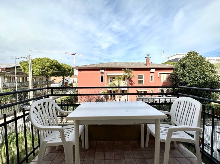 Holiday apartment with patio — photo 5