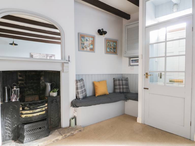 Family-oriented cottage | Beach view | Close to the beach | Dogs allowed — photo 4