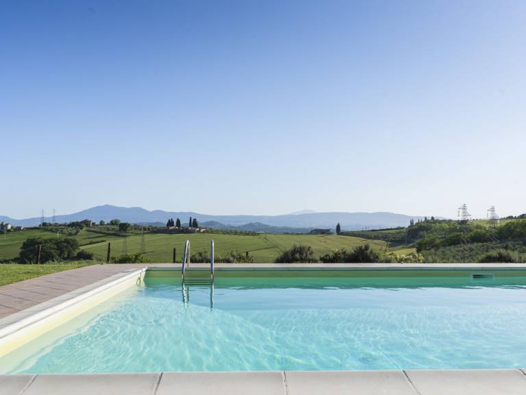 Fully equipped beautiful house with BBQ, pool & yard | Pet-friendly — photo 3