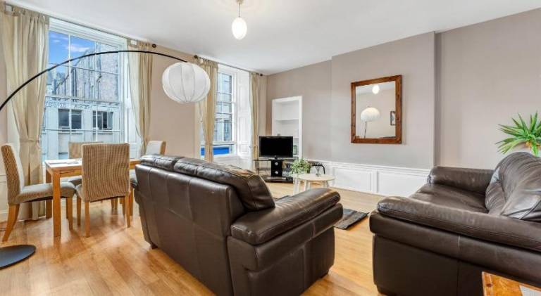 Rental apartment | Next to Edinburgh Castle | Dogs allowed — photo 2