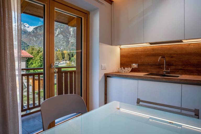 Condominio Lucia 12 Pinzolo – Mountain View Apartment — photo 4