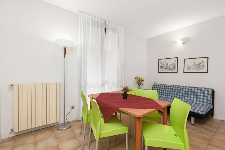 Apartment with garden & patio — photo 5