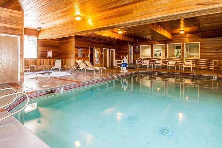 Comfort Suites Clackamas