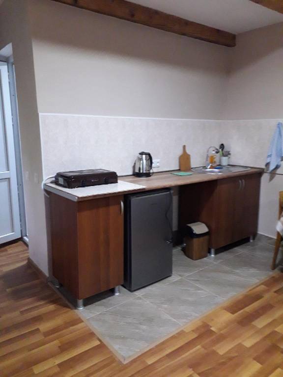 Nice bungalow with BBQ & yard | Pets allowed — photo 3