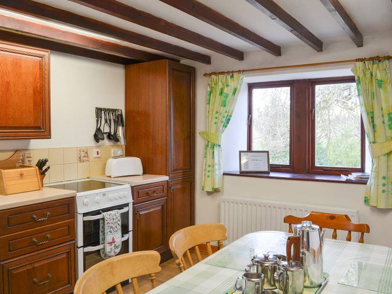 Family-oriented cottage with garden & grill | Pets allowed — photo 5