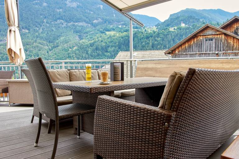 Aparthotel with patio, BBQ & sauna | Pet-friendly — photo 2