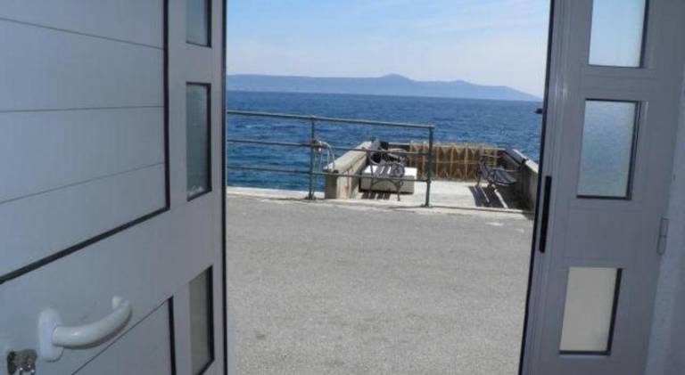 Rental apartment with terrace | Next to the beach | Pets are welcome — photo 3