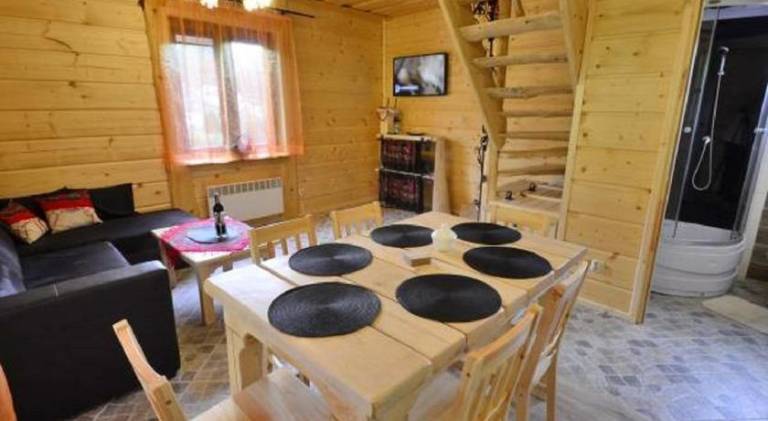 Beautiful chalet with BBQ & patio | Dogs allowed — photo 5