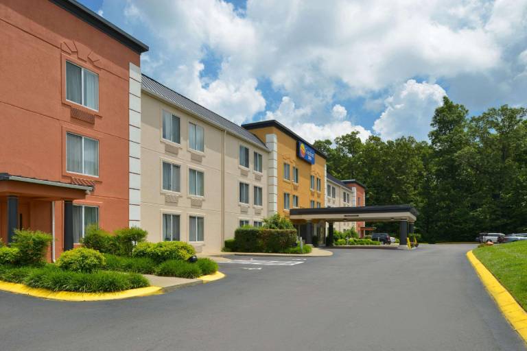 Comfort Inn Dickson in Dickson, TN