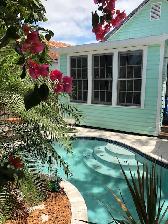 Cabin Key West