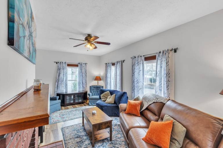 Children-friendly house with private pool, garden & patio | Pet-friendly — photo 4