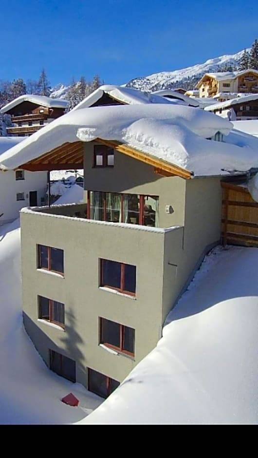 Bed & Breakfast  Lech