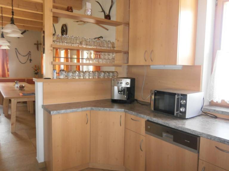 House with barbecue, hot tub & yard | Mountain view — photo 5