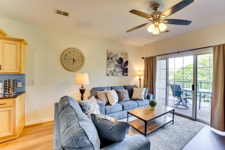 Game & Movie Rooms! Unit 4 Mi to Branson Landing — photo 4