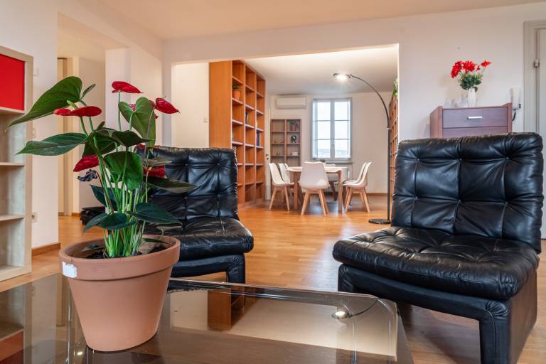 Chica's Luxury Loft in the Heart of Lucca's Historic Center — photo 3