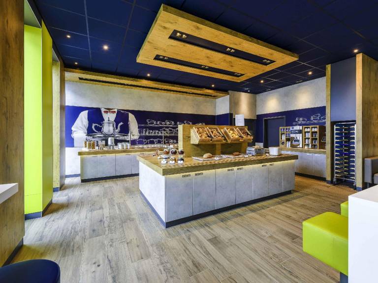 Ibis budget Bremen City Center — photo 2
