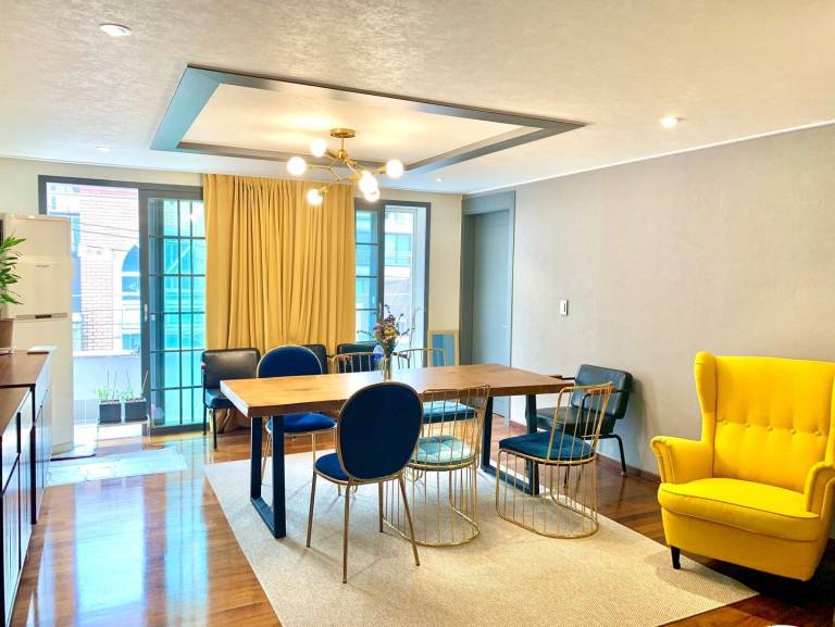 UrbanExit Homestay - 4F (Half House) in Seoul