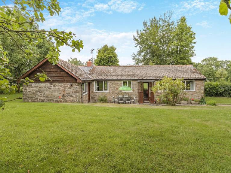 Cottage  Kington Rural