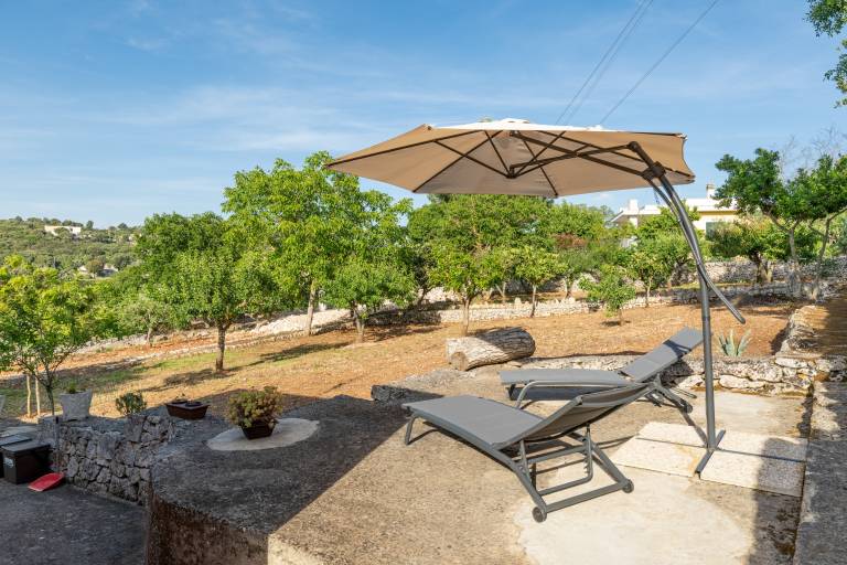 Trullo 'Dona Filomena' with Private Terrace, Private Garden and Wi-Fi — photo 4