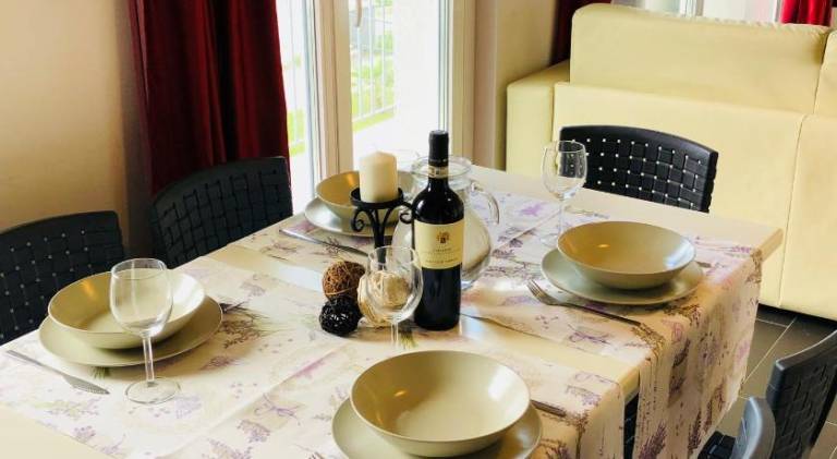Wonderful serviced apartment with grill, patio & garden | Beach nearby | Pets allowed — photo 3