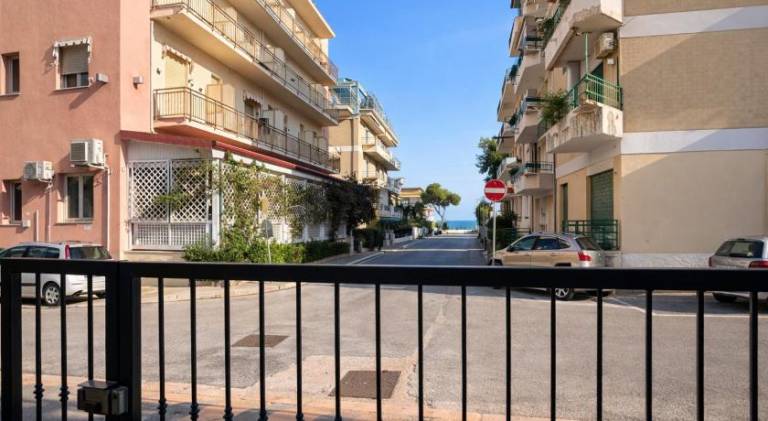 Holiday apartment with 2 rooms for 4 persons — photo 4